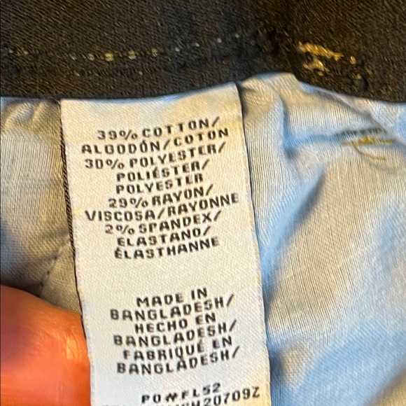 One 5 One Goddess Fit Love My Fit Jean Shorts Size 10/30 - Picture 4 of 11